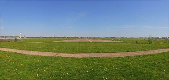 פארק טמפלהופר. שימש בעבר כשדה תעופה (צילום: A.Savin, ויקימדיה קומונס  CC BY-SA 3.0)