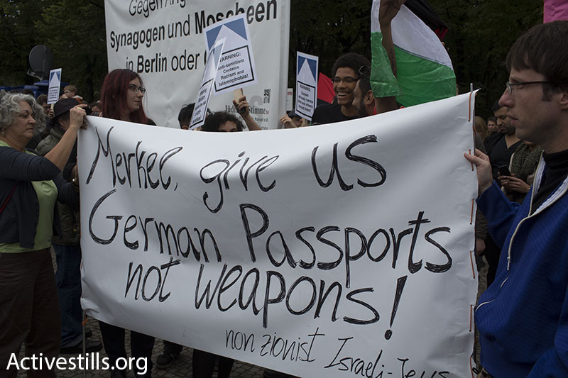 ישראלים מבקשים ממרקל דרכון (אורן זיו / אקטיבסטילס)