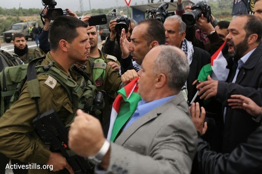 עשרות פלסטינים הפגינו מול "מרתון התנ"ך הראשון" בשטחים הכבושים (אורן זיו/אקטיבסטילס)