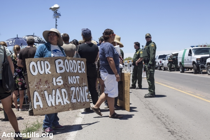 "הגבול שלנו איננו אזור מלחמה". מחאה בגבול ארה"ב-מקסיקו (שחר פולקוב/אקטיבסטילס