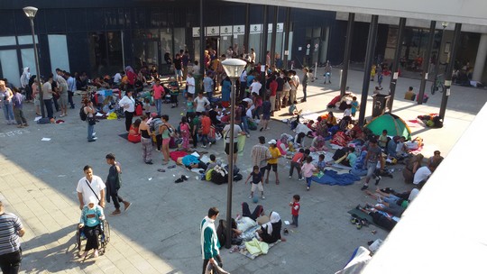 מבקשי מקלט בתחנת הרכבת המרכזית בבודפשט (שחר שוהם)