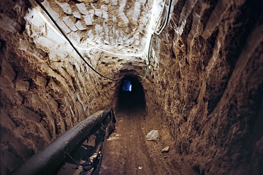 מנהרה תת קרקעית מעזה למצרים