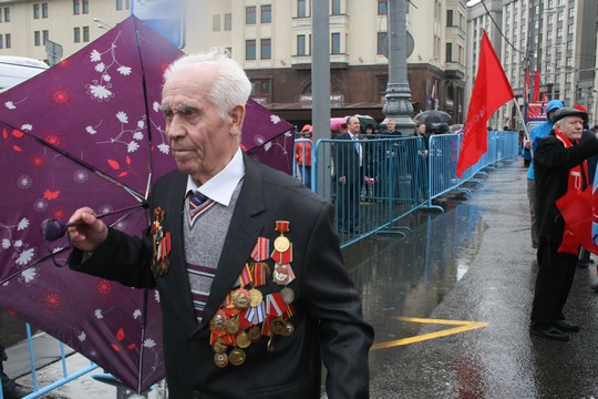 וטרן צועד במוסקבה, אחד במאי 2015 (חגי מטר)