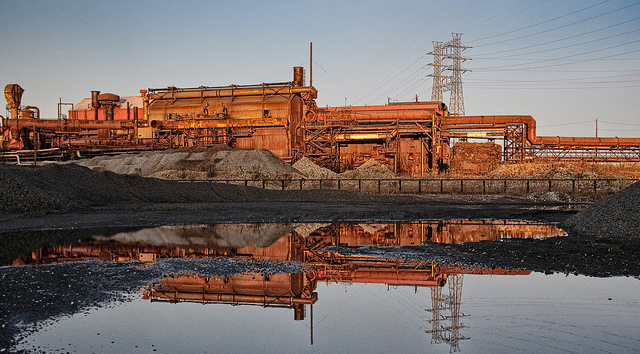 מפעל נטוש בדטרויט, "רצועת החלודה" (Bob Jagendorf CC BY-NC 2.0)