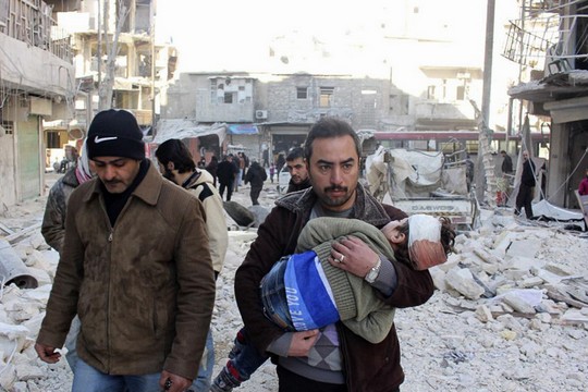 ואנחנו ממשיכים לעשות לייקים. העיר חאלב אחרי תקיפת צבאו של אסד (Syria Freedom House פליקר CC BY 2.0)