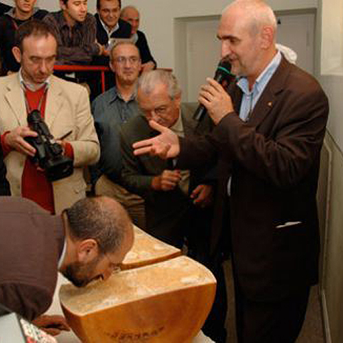 טקס גילוי פרמז׳ן 11 שנה. פארמה צילום: רפרם חדד