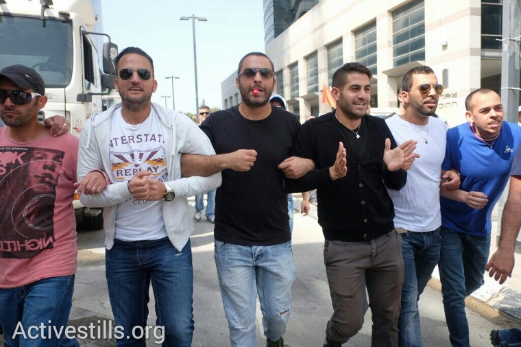 הפגנת עובדי כי"ל במשרדי החברה בתל אביב (יותם רונן / אקטיבסטילס)