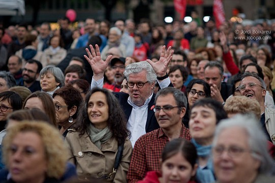 עצרת של ההתארגנות העצמאית "ברצלונה במשותף" ביום הבחירות המקומיות (Jordi Boixareu CC BY-NC-ND 2.0)