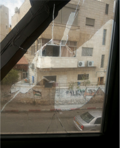 חלון הבית השבור