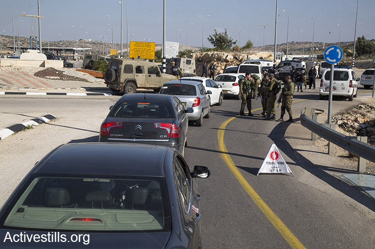 הפקק החריג בככביש 55, שנוצר כשהחיילים חיפשו שמאלנים בדרך להפגנה (קרן מנור / אקטיבסטילס)