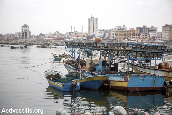סירות דייגים בנמל עזה. מרץ 2017 (אן פאק/אקטיבסטילס)