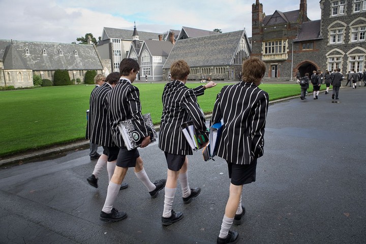 תלמידים בבית ספר בניו זילנד. תוכנית "בתי הספר של המחר" לא הובילה לשום מקום. (צילום: Jorge Royan, ויקימדיה, CC BY-SA 3.0)