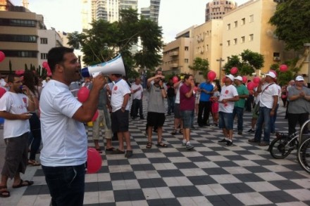 יו"ר ועד עובדי הוט מובייל, תומר מושקוביץ' (חגי מטר)