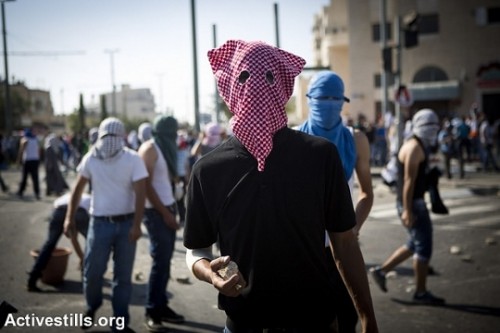 רעול פנים, מזרח ירושלים (אורן זיו / אקטיבסטילס) רעול פנים, מזרח ירושלים (אורן זיו / אקטיבסטילס)
