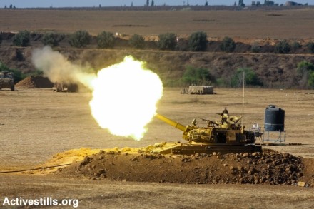 ירי ארטילרי על רצועת עזה (יותם רונן / אקטיבסטילס)