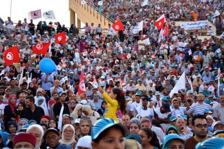 כניס בחירות של מפלגת התקומה, כמה ימים לפני הבחירות בתוניסיה (צילום: Atlantic Council, פליקר, CC BY-NC-ND 2.0)