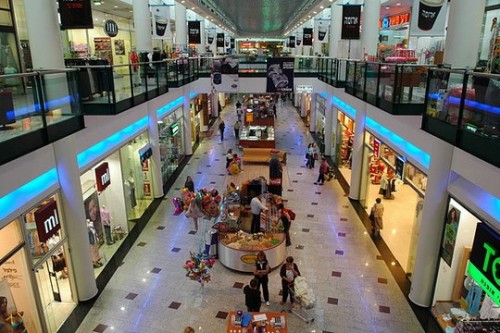 קניון עזריאלי בחיפה (צילום: צבי רוגר, ויקימדיה CC BY 3.0)