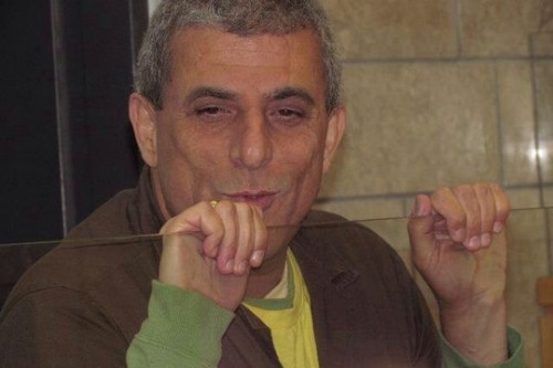 וליד דקה בדיון בבית המשפט על זכותו להתייחד עם אשתו, סנאא (צילום: סנאא דקה)