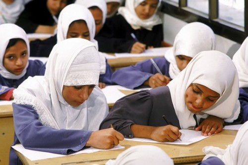 תלמידות במבחן (אילוסטרציה: World Bank Photo Collection CC BY-NC-ND 2.0)