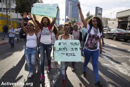 מקום מיוחד לנשים במחאת הקהילה האתיופית נגד גזענות ואלימות משטרתית (טלי מאייר/אקטיבסטילס)