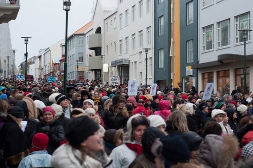 היום לפני: ארבעים שנה ליום שבו נשות איסלנד יצאו לשביתה