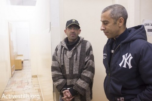 גיא בוטביה יוצא מדיון הארכת מעצר בבית משפט השלום בירושלים (אורן זיו / אקטיבסטילס)