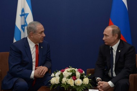 ולדימיר פוטין עם בנימין נתניהו, נובמבר 2015 (עמוס בן גרשום, לע"מ)