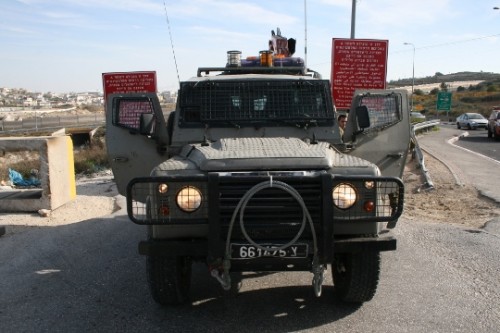 ג'יפ צבאי בצומת חוסאן, ליד כביש 60 (חגי מטר)