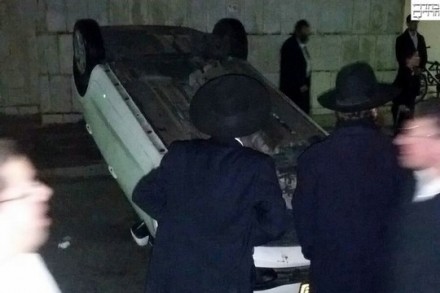 עשרות חרדים התעמתו עם לוכדי עריקים באשדוד. (צילום: בחדרי חרדים)