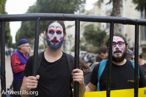 הפגנת תמיכה בסרבניות המצפון, פורים, תל אביב (אורן זיו / אקטיבסטילס)