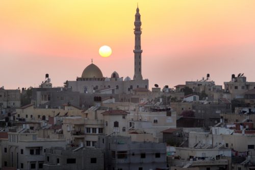 "מערכת התכנון ברמה המחוזית היא חסם בפני פיתוחה של החברה הערבית". מסגד בלב ג'יסר א-זרקא (משה שי / פלאש90) מסגד בלב ג'יסר א-זרקא (משה שי / פלאש90)