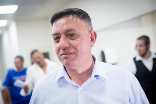 אם הוא לא יתבייש להיות שמאל, אולי הוא יוכל לנצח את נתניהו. היו"ר החדש של מפלגת העבודה, אבי גבאי (יונתן זינדל/פלאש90) אם הוא לא יתבייש להיות שמאל, אולי הוא יוכל לנצח את נתניהו. היו"ר החדש של מפלגת העבודה, אבי גבאי (יונתן זינדל/פלאש90)