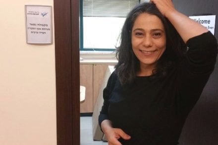 מקבולה נסאר, בלוגרית "שיחה מקומית" העומדת בלב מתקפה מימין עקב דעותיה