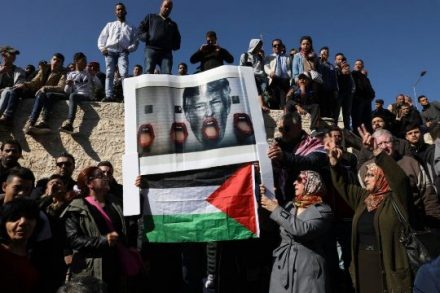 הפגנה בשער שכם בירושלים לאחר תפילת יום שישי. מעל 70 פצועים ברחבי הגדה באותו יום 8.12.2017 (צילום: אקטיבסטילס)