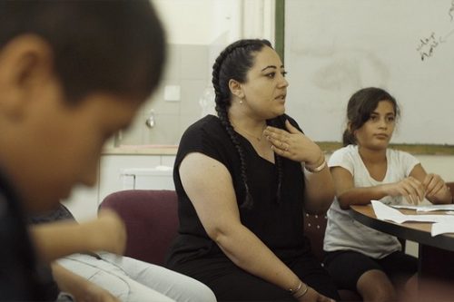המורה מנאר. מתוך הסרט "לוד בגלות"
