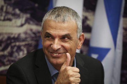רק 3% מהזוכים בהגרלת "מחיר למשתכן" היו ערבים. שר האוצר לשעבר, משה כחלון (צילום: הדס פרוש/פלאש90)