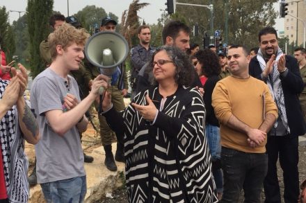 ח"כ עאידה תומא סלימאן עם הסרבן סער יהלום (צילום באדיבות "מסרבות")