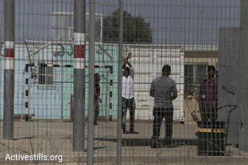 ביום סגירת מתקן "חולות": המדינה הודיעה על הקפאת גירוש הפליטים