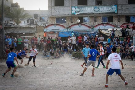 טורניר כדורגל רחוב בעזה בזמן הרמדאן, עזה, מאי 2018 (עבד רחים ח'טיב / פלאש 90)
