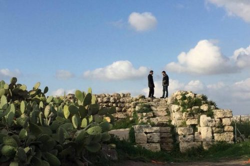 במקום שלום שיונחת עלינו מלמעלה - דרוש לנו פיוס. (יח"צ)
