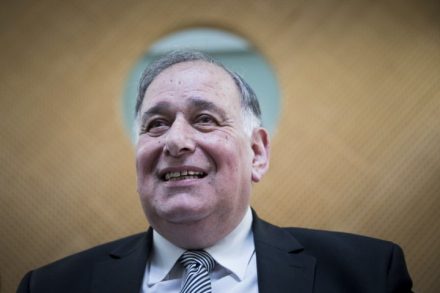 .ראש העיר חיפה יונה יהב. פעם בעד הערבים, פעם נגדם (צילום: יונתן סינדל / פלאש 90)