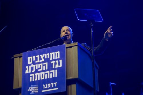 השמאל עוד יתנצל על כך שנרצח ראש ממשלה בידי איש ימין. צחי הנגבי בעצרת לזכר רבין (מרים אלסטר / פלאש90)