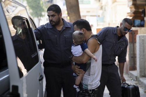 הילד שנאבק נגד גירושו מישראל: "לשופטים אין לב"