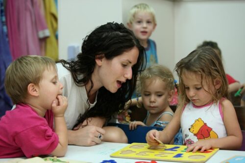 ילדים בגן (צילום: משה שי / פלאש90)