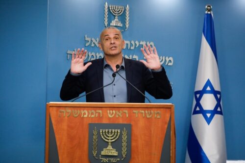 שר האוצר משה כחלון במסיבת עיתונאים בירושלים בנושא ההיערכות הכלכלית לווירוס הקורונה, ב-11 במרץ 2020 (צילום: אוליבייה פיטוסי / פלאש90)