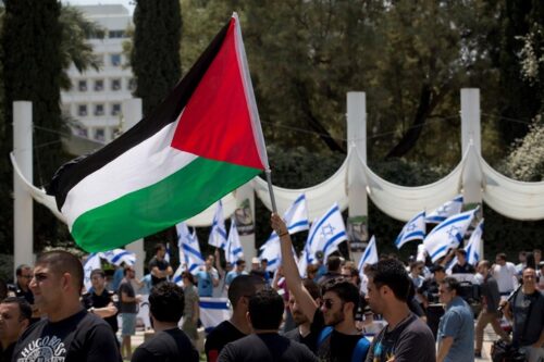 המדינה תמשיך להיות מדינה יהודית, וגם מדינה ערבית. היא כזו כבר כיום. יום הנכבה באוניברסיטת תל-אביב (אורן זיו)