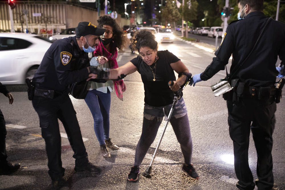 הפגנה בעקבות הרצח של טטיאנה חייקין בבת ים, 4 במאי 2020 (צילום: אורן זיו)