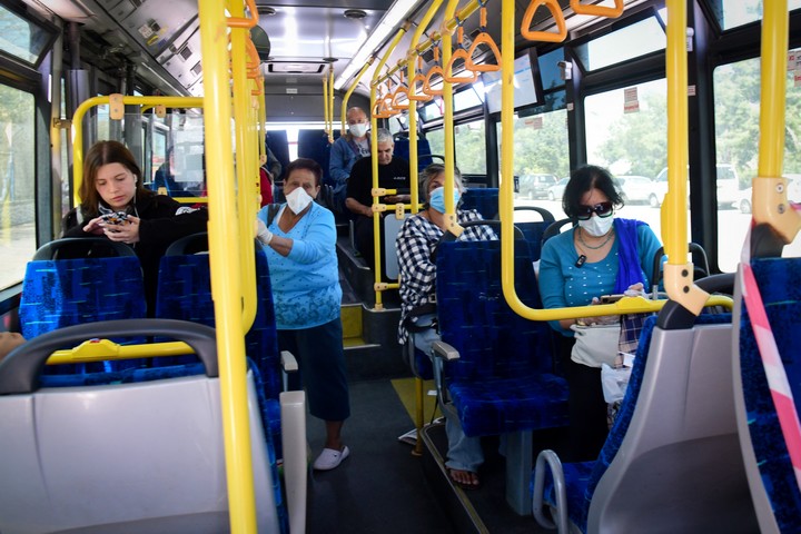 אוטובוס באשקלון, ב-29 במרץ 2020 (צילום: פלאש90)
