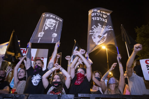 הצעירים השתלטו על המחאה. מפגינים בצעדה מבלפור לכנסת נגד "חוק ההסמכה", 21 ביולי 2020 (צילום: אורן זיו)