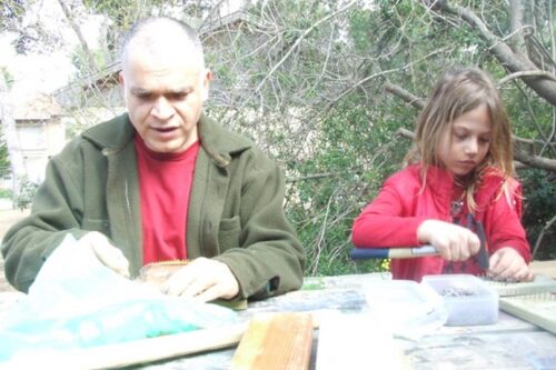 תפקיד החונך לא קל להגדרה. פעילות בבת הספר הדמוקרטי בחדרה (באדיבות ביה"ס הדמוקרטי בחדרה) תפקיד החונך לא קל להגדרה. פעילות בבת הספר הדמוקרטי בחדרה (באדיבות ביה"ס הדמוקרטי בחדרה)